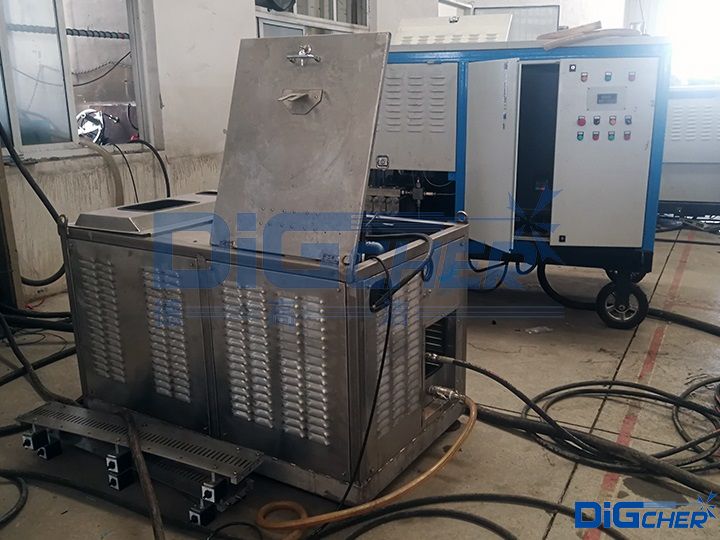 德高潔水下切割機(jī)高壓水主機(jī)