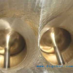 發(fā)動(dòng)機(jī)油道孔清洗機(jī)-曲軸油道孔清洗設(shè)備-高壓水射流化油器油道孔清洗機(jī)