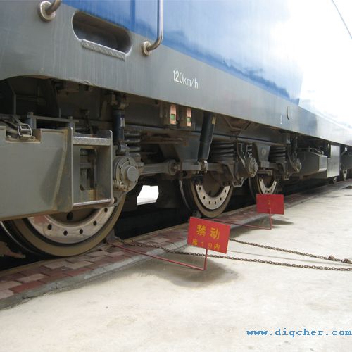 大功率牽引機車底盤清潔系統(tǒng) 02(e).jpg